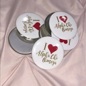 I love Alpha chi omega pins!